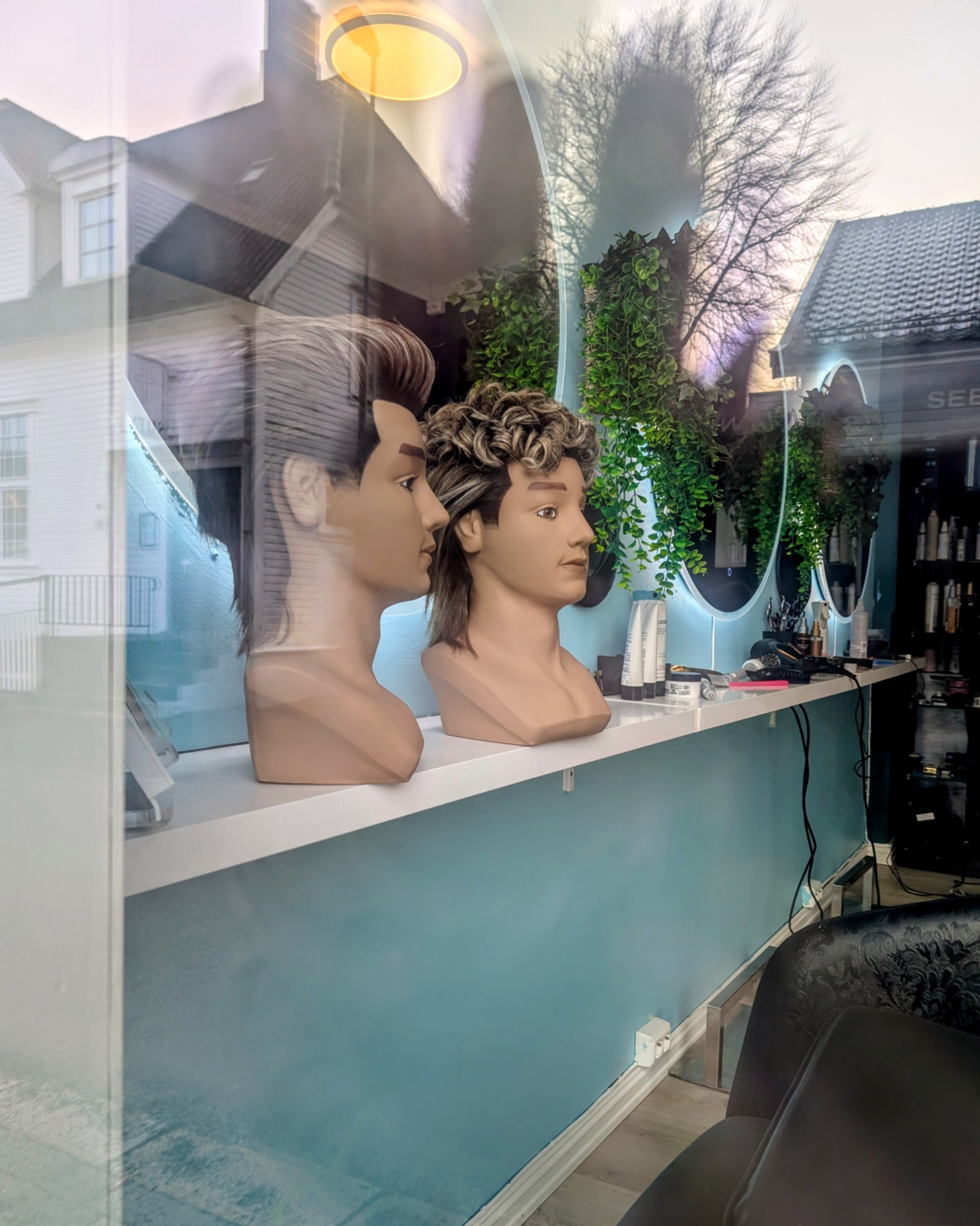 Bildebevis på anbefalte frisyrer hos en frisør i Flekkefjord